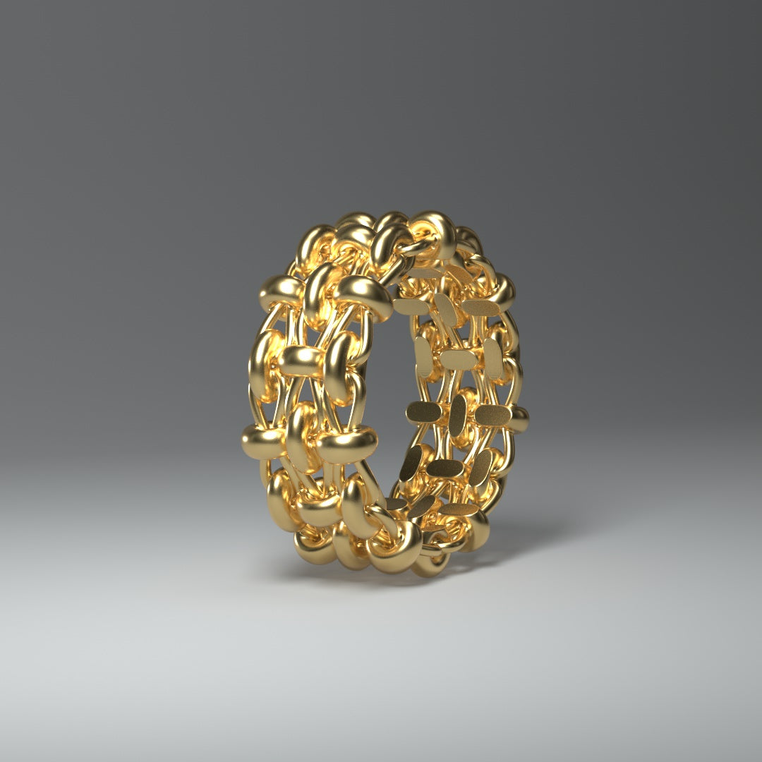 14 Karat Goldring mit Flechtmuster in seitlich stehender Ansicht.