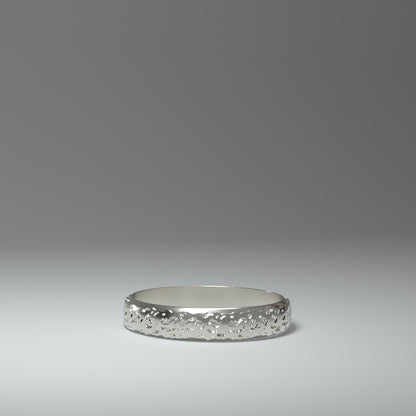 Narrow silver ring | FLOAT EXTRACT