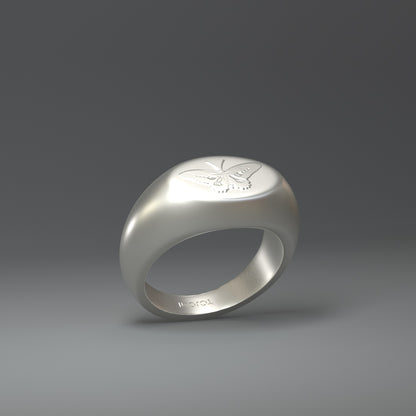 Siegelring silber mit Schmetterling Relief