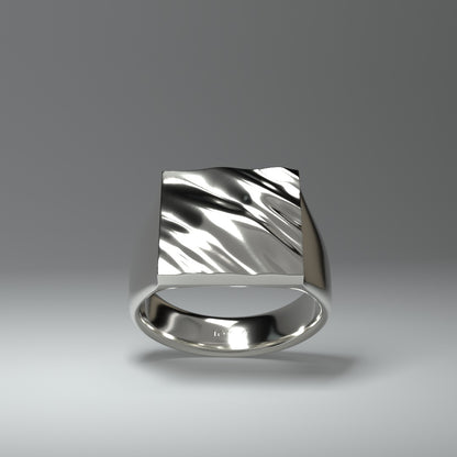 Quadratischer Siegelring silber | WAVY FOLDS